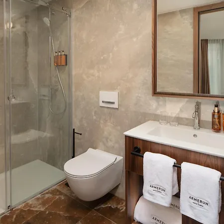 Armerun Hotel 4*