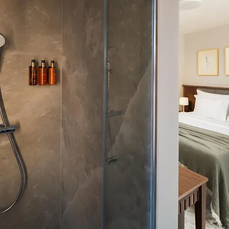 Hotel Armerun 4*