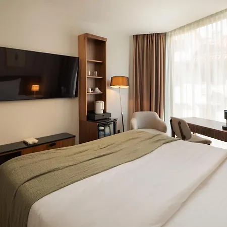 Armerun Hotel 4*